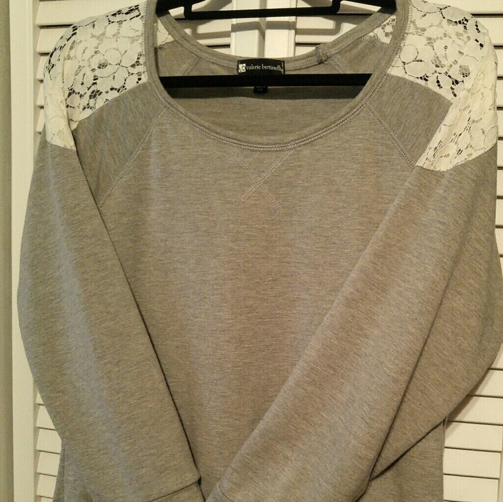 Valerie Bertinelli long sleeve